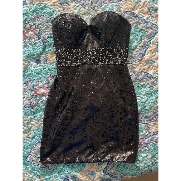 Prom/Cocktail/formal dress - Picture 1 of 4
